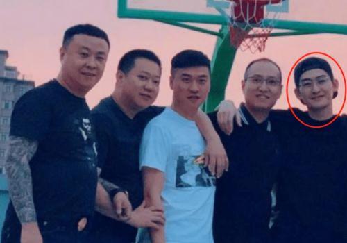 明星网红聚会照片真实,明星网红豪华聚会现场大揭秘