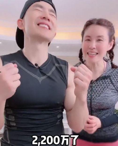 明星网红打架互骂,网络暴力背后的真相