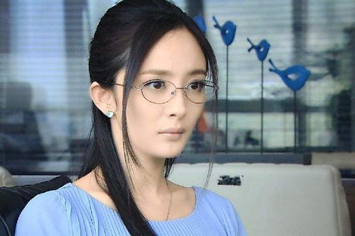 戴玉镯的明星网红,网红们的时尚演绎