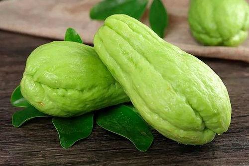 吃佛手瓜拉黑便吗,佛手瓜食用与拉黑便的关系探究